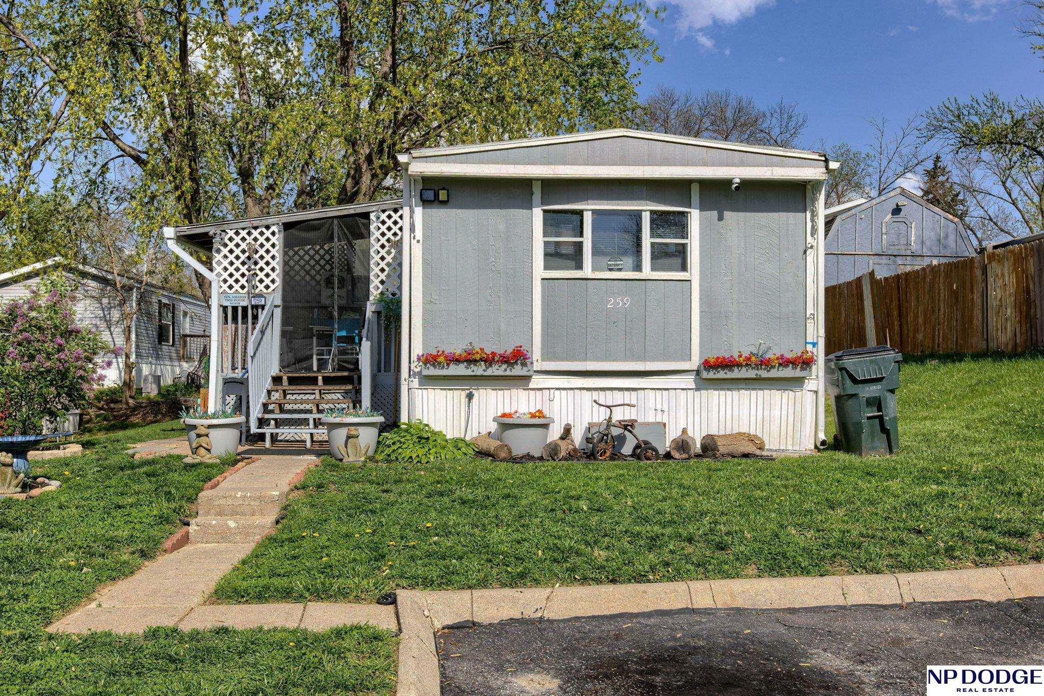 Property Photo: 6935 N 108th Court 259 NE 68142