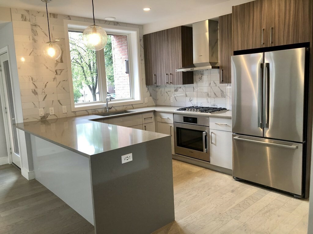Property Photo: 50 Symphony 103 MA 02115