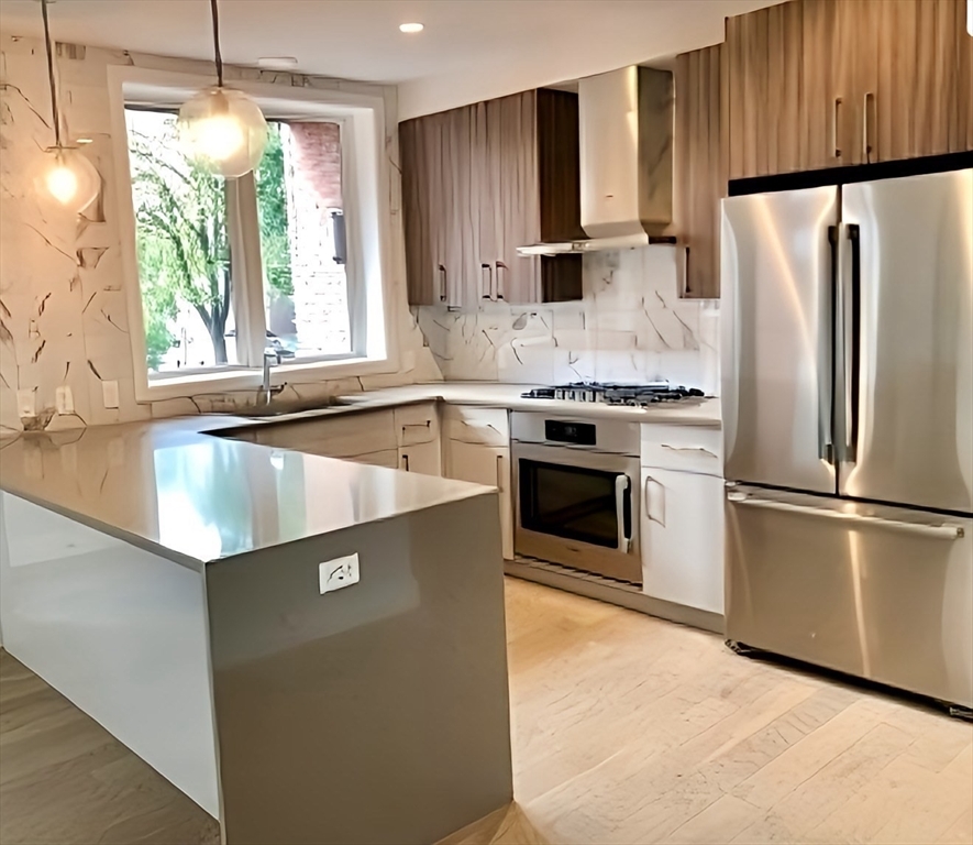 Property Photo: 50 Symphony 103 MA 02115