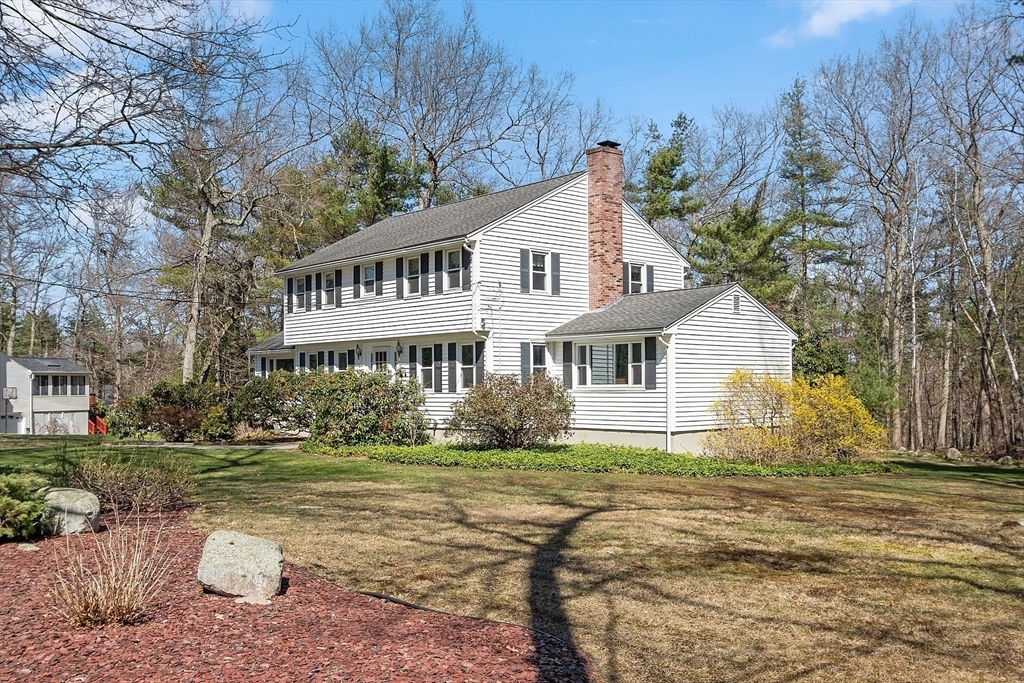 Property Photo: 42 Lovett Ln MA 01863
