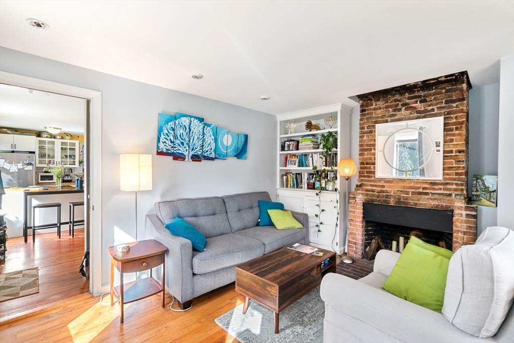 Property Photo: 7 Cottage Street 7 MA 02139