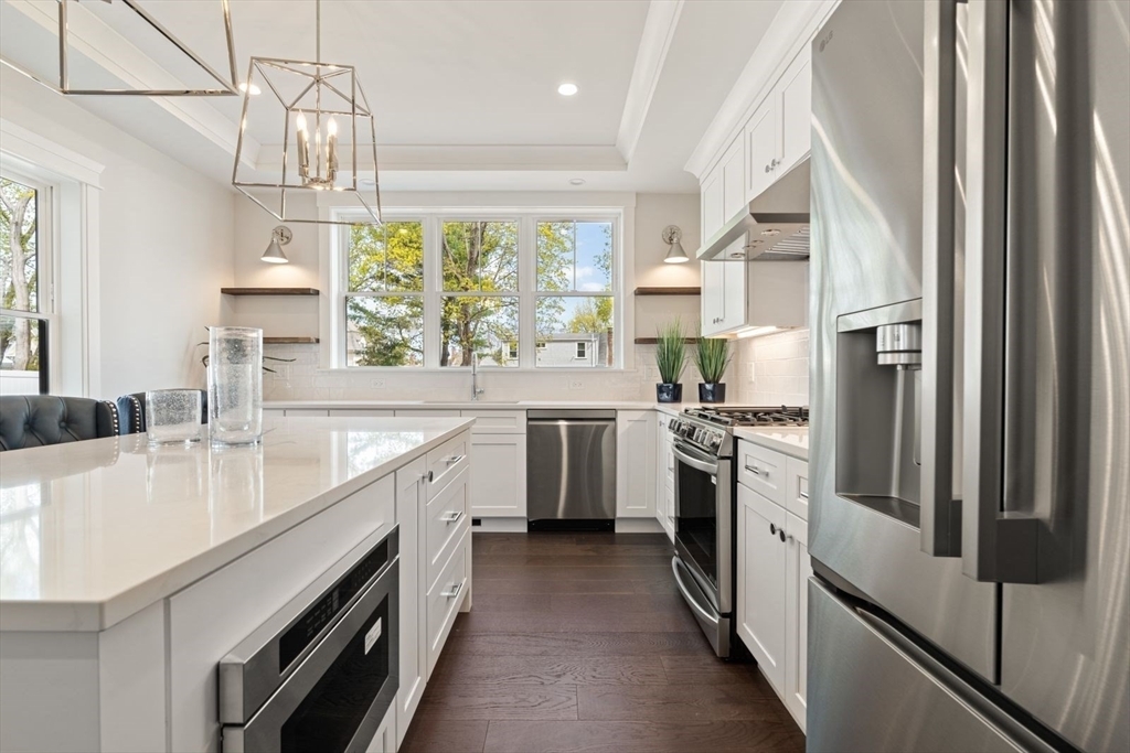 Property Photo:  5 Milk St 5  MA 01760 