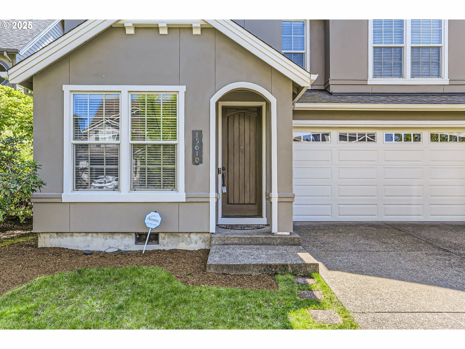 Property Photo:  15610 SE Kingbird Dr  OR 97015 