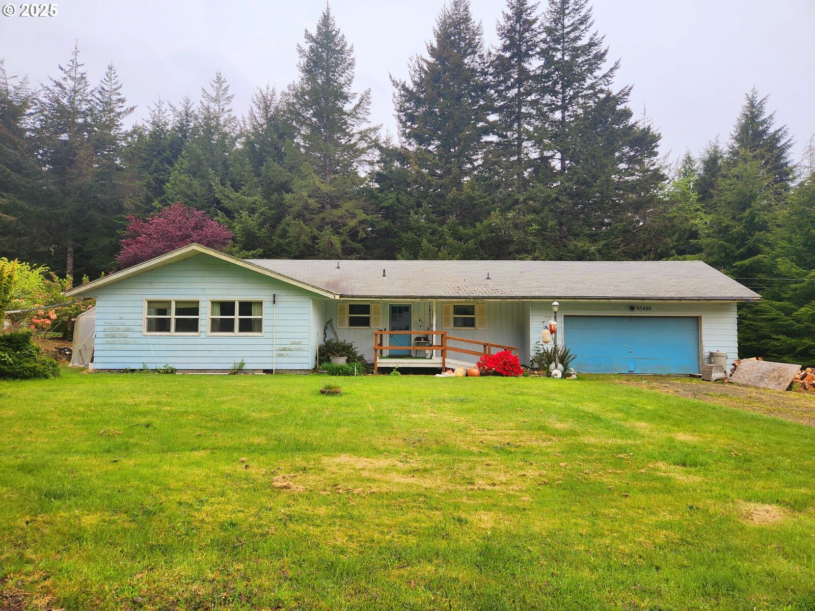 Property Photo:  85420 Glenada Rd  OR 97439 