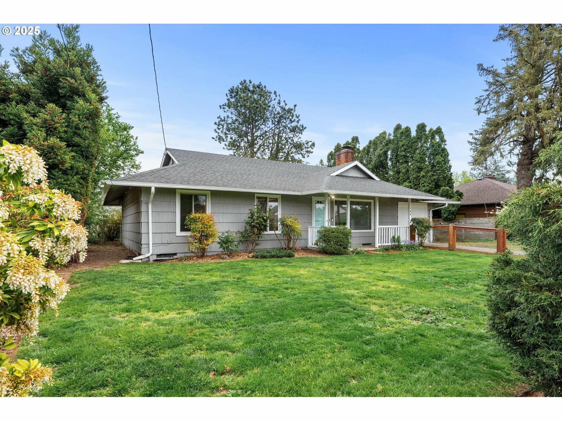 Property Photo: 144 NE 139th Ave OR 97230