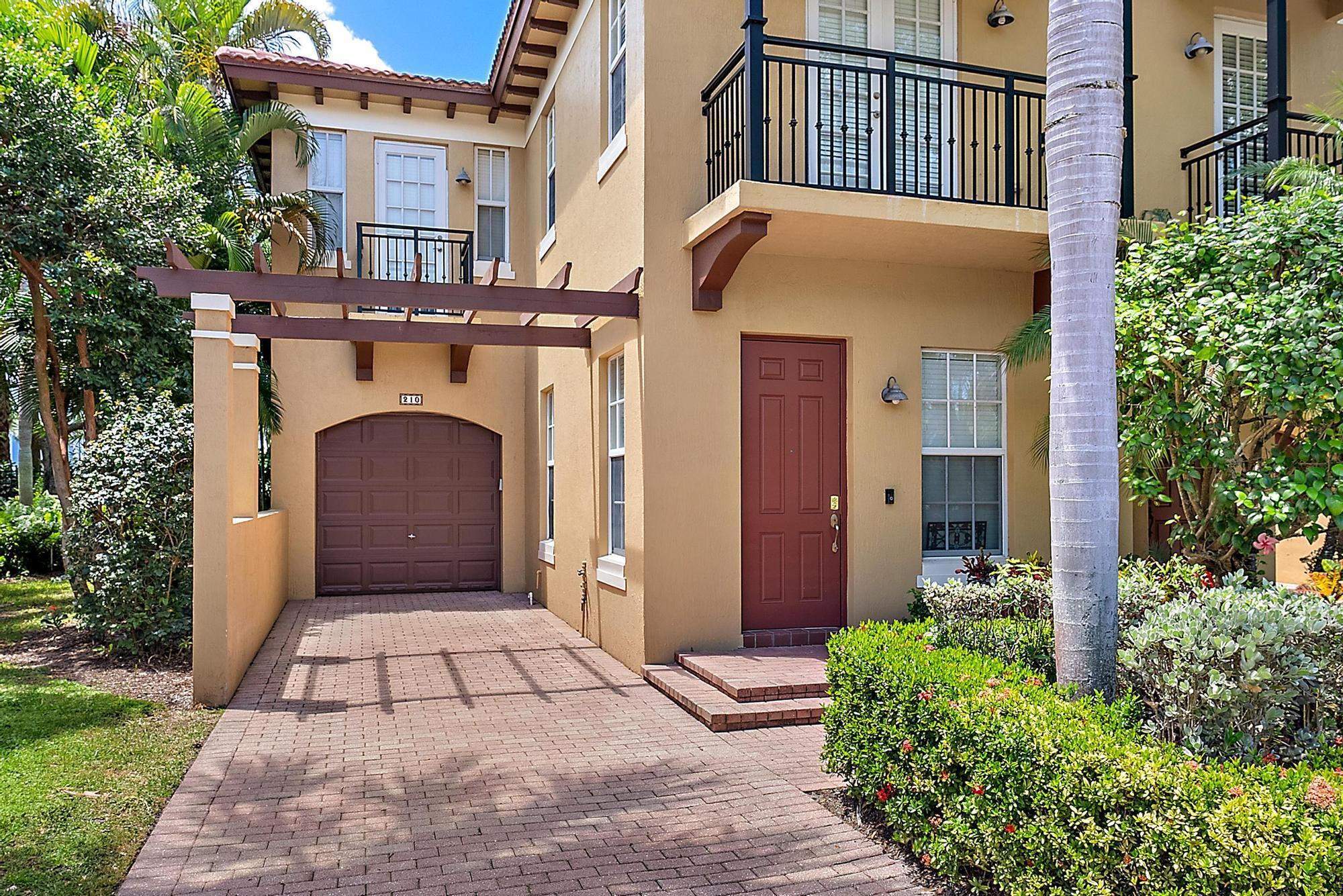 Property Photo: 2789 Eagle Rock Circle 210 FL 33411