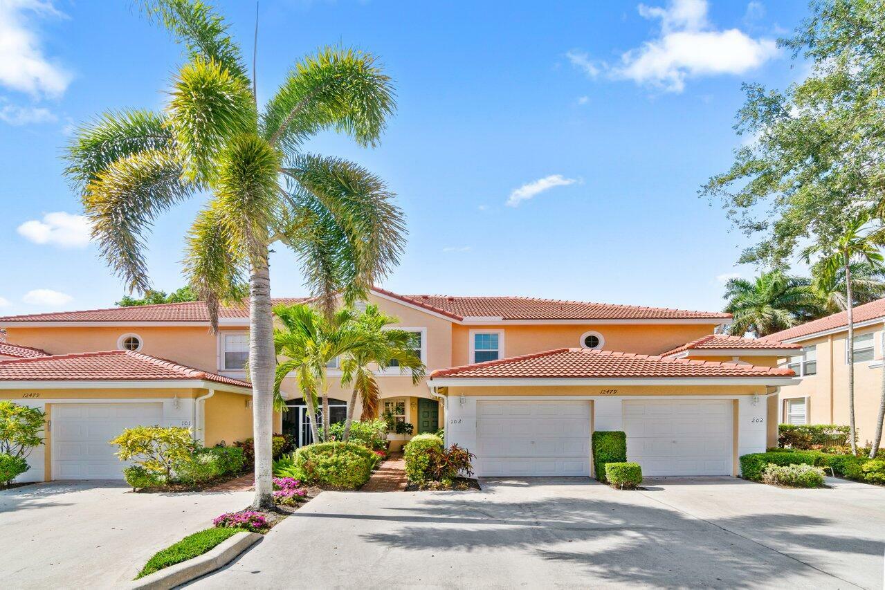 Property Photo: 12479 Crystal Pointe Drive 102 FL 33437