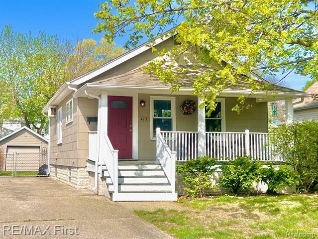 Property Photo: 419 N Gainsborough Avenue MI 48067