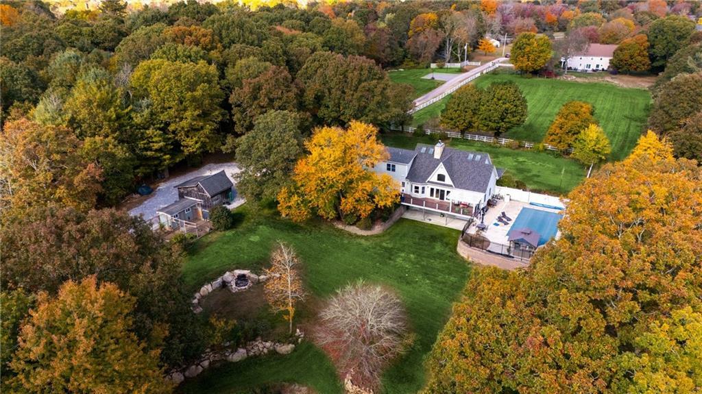 Property Photo: 11 Pequot Lane RI 02804