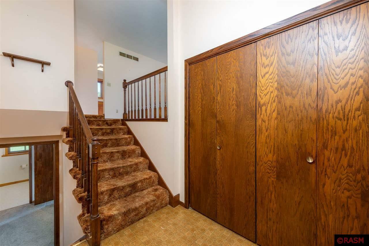 Property Photo: 1540 Peggy Lane MN 56003