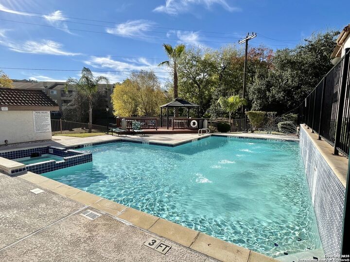 Property Photo: 4107 Medical 1204 TX 78229