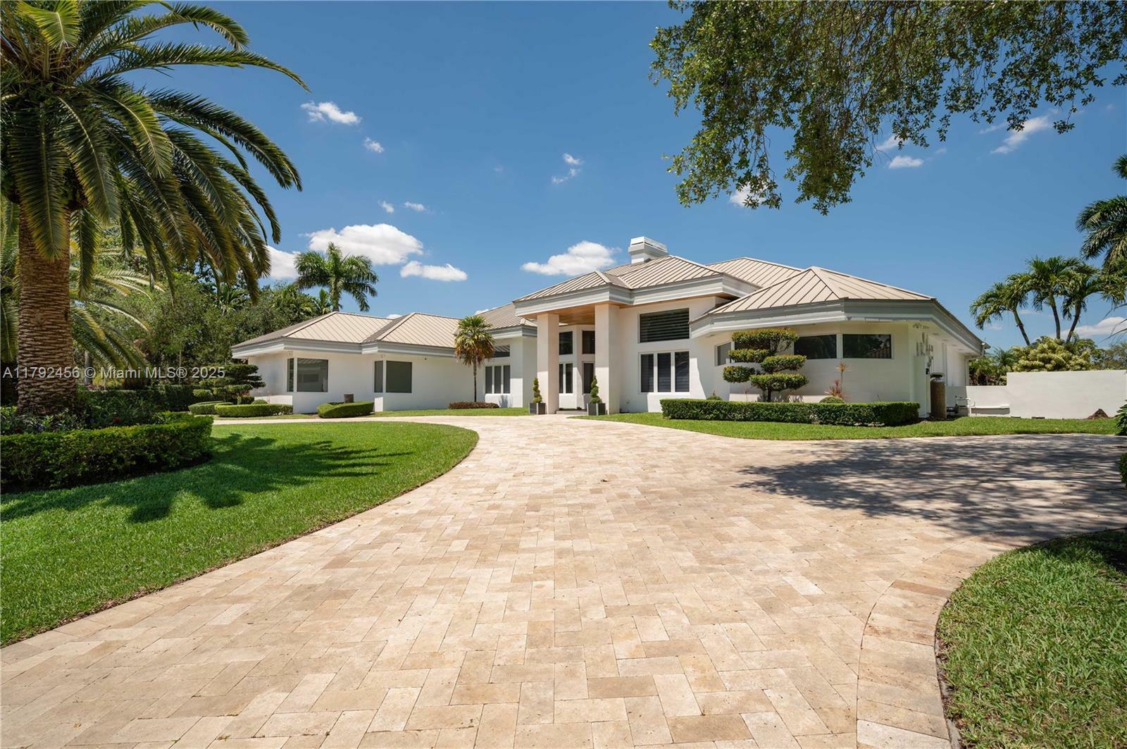 Property Photo: 3425 Saddlebrook Ln FL 33331