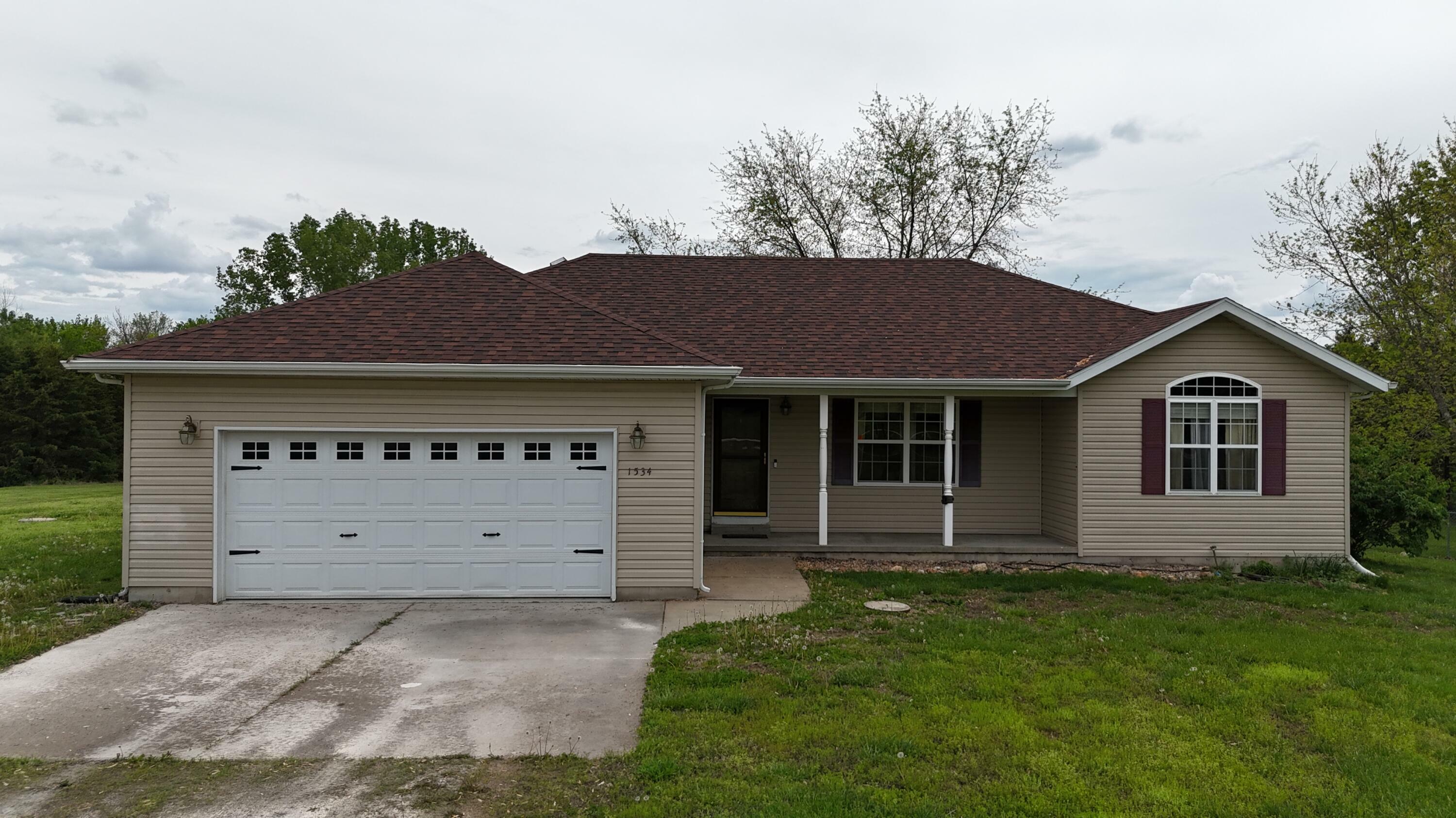 Property Photo: 1534 Sunny Acres Place MO 65613