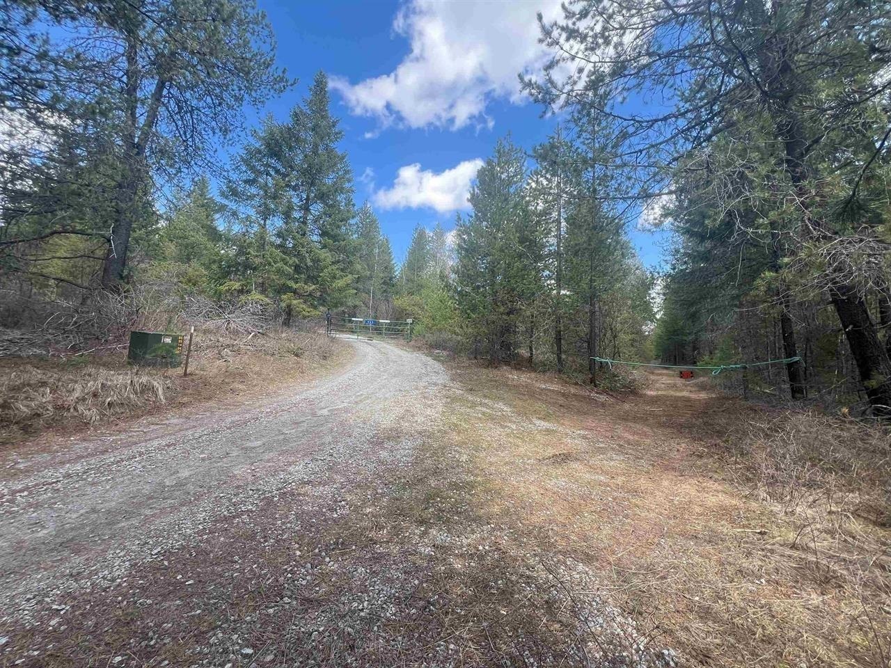 Property Photo: 892 W Telephone Rd WA 99156