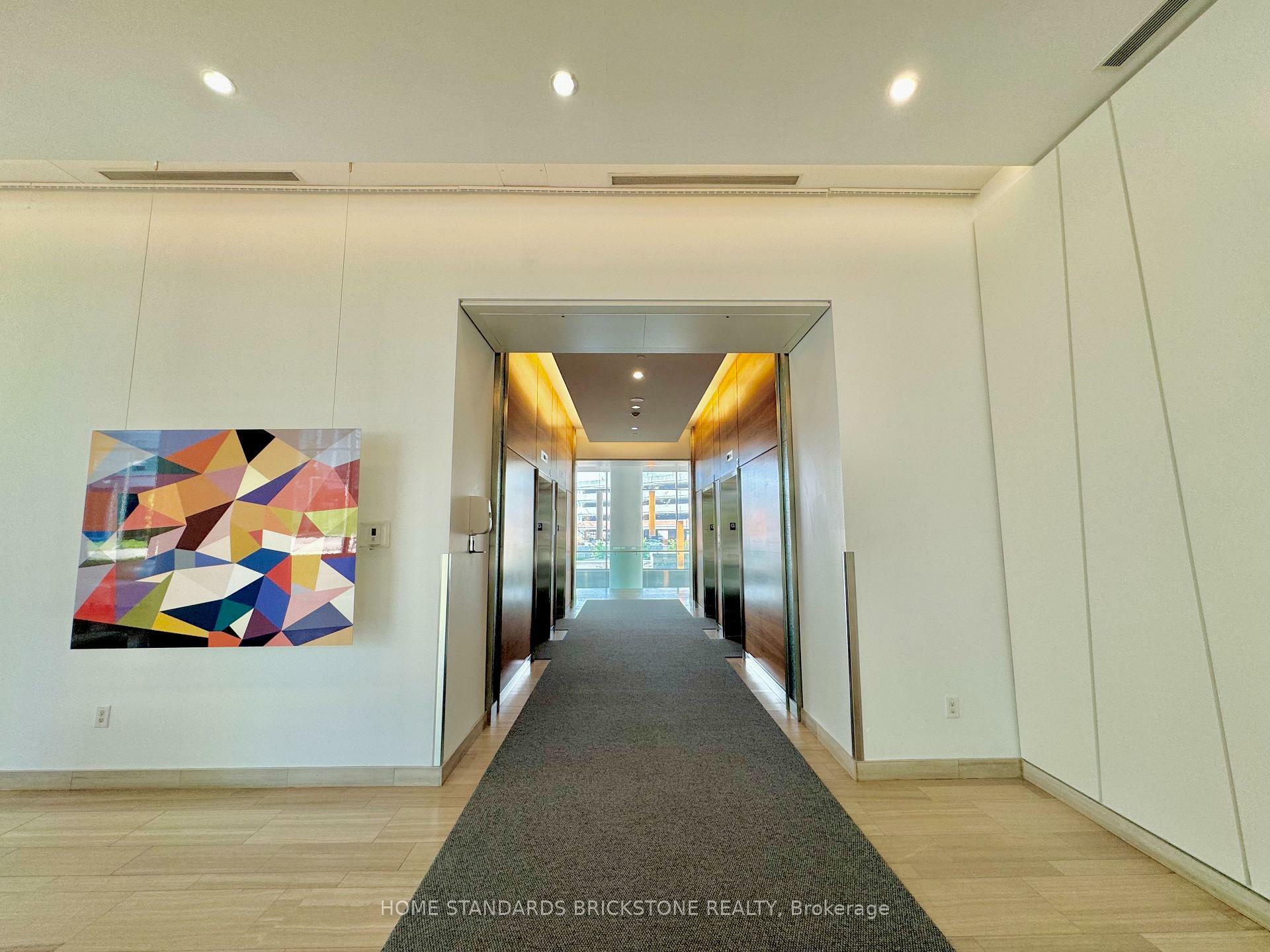 Property Photo: 70 Forest Manor Road 2910 ON M2J 0A9