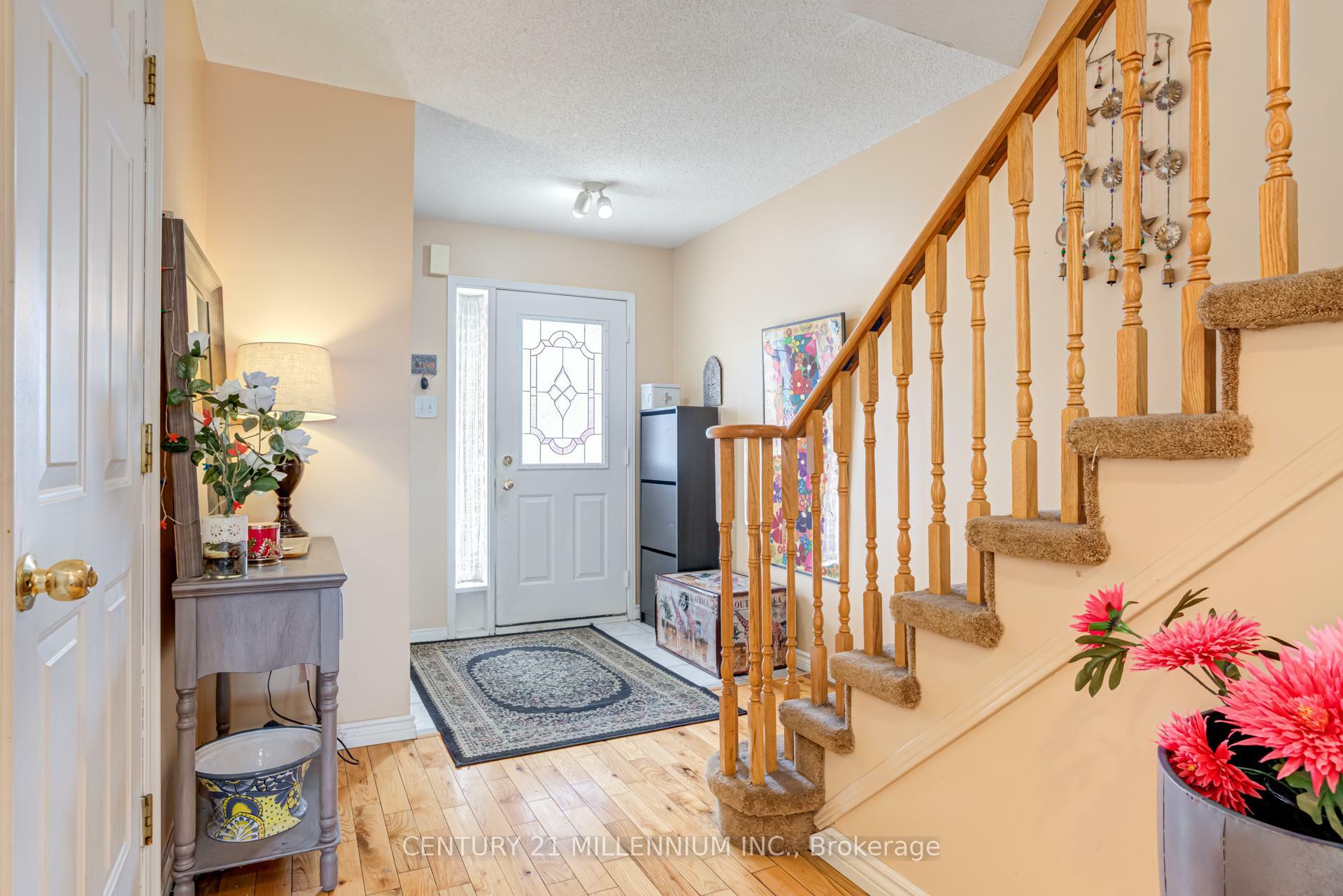 Photo de la propriété: 200 Cresthaven Road 2 ON L7A 1G5
