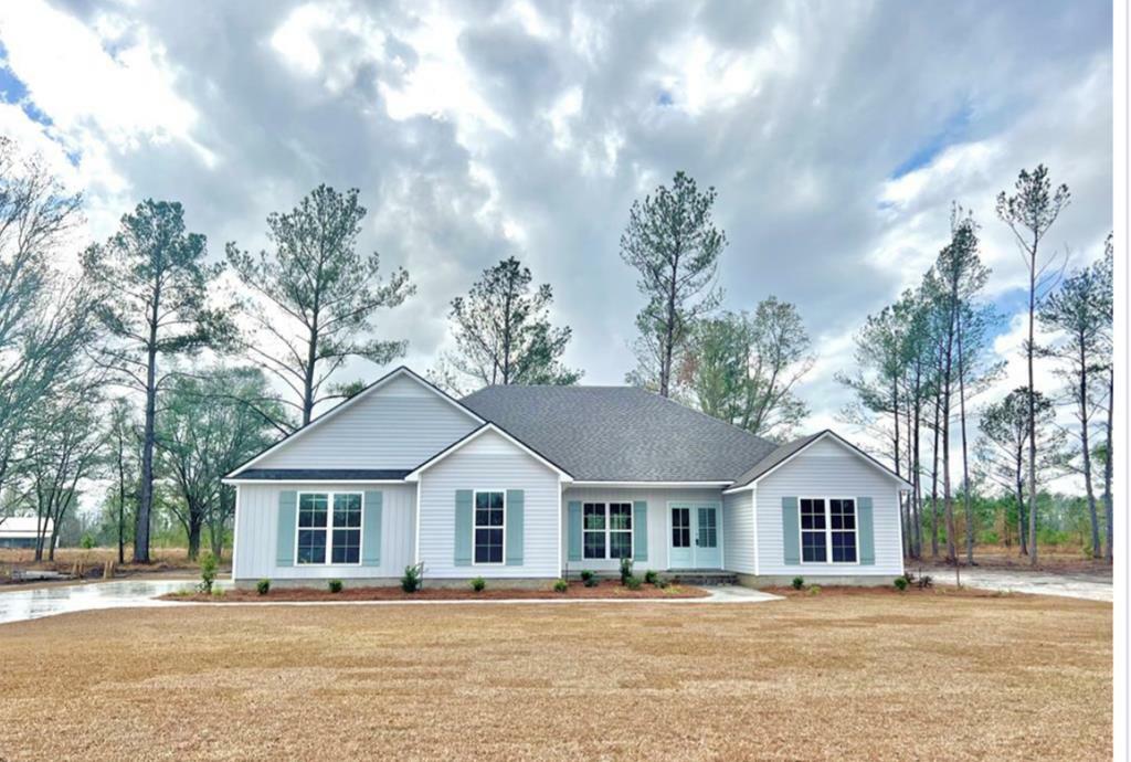 Property Photo: 6452 Lake Alapaha Blvd GA 31641