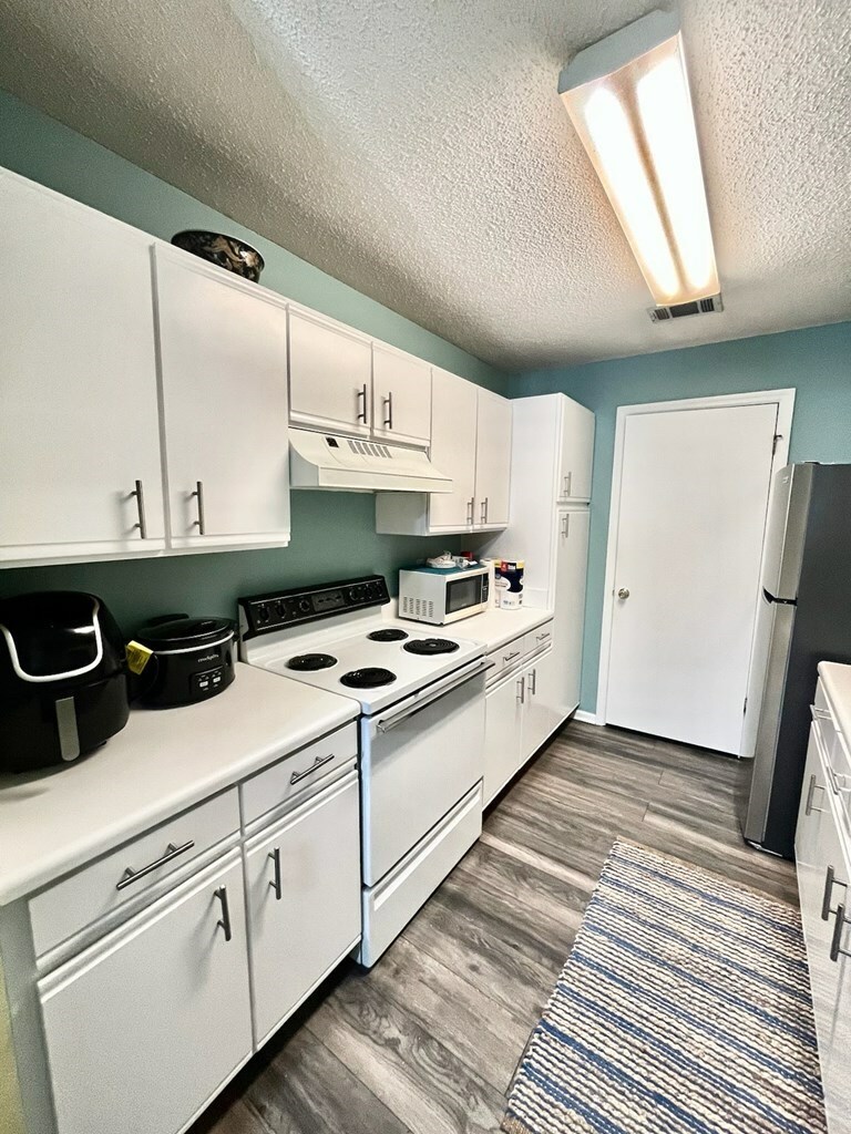 Property Photo: 2092 Sherwood Drive Unit 102 GA 31602