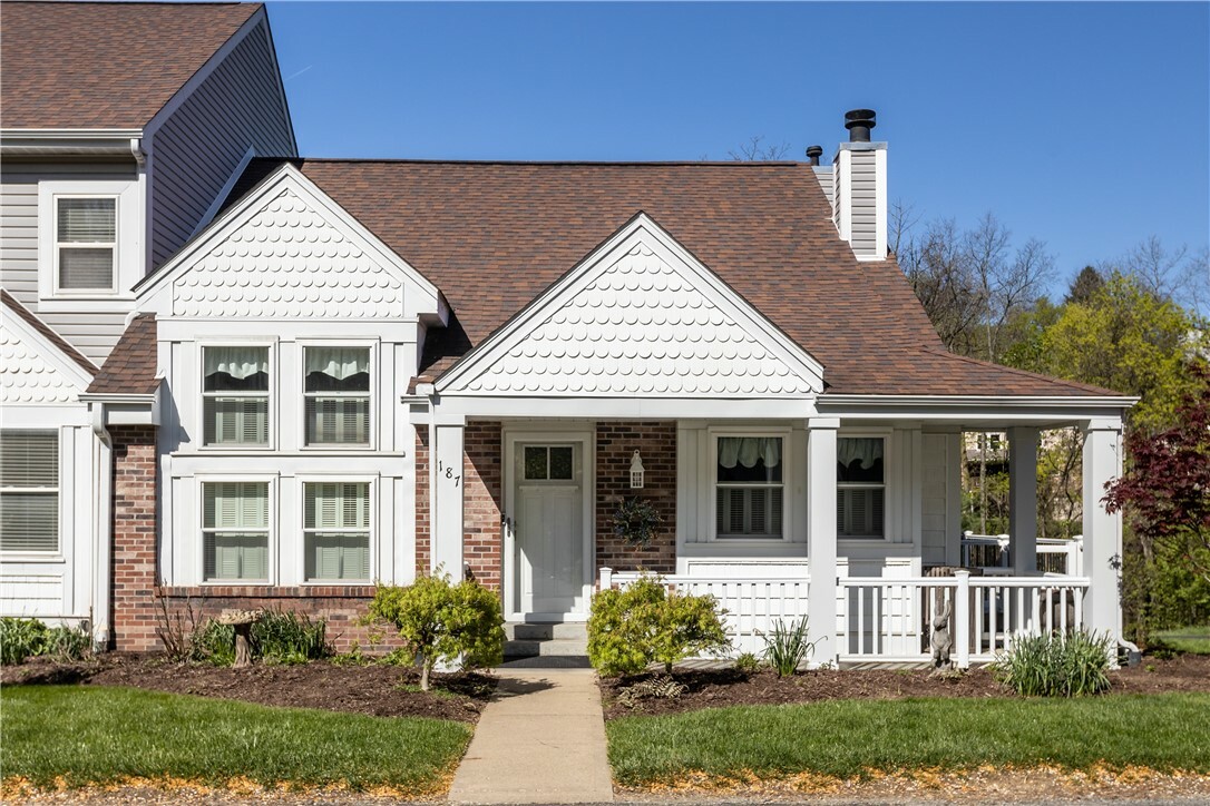 Property Photo: 187 Old Village Lane PA 15102