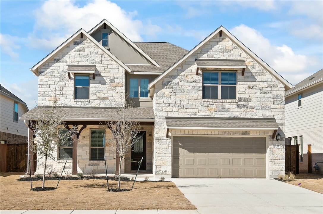 Property Photo: 321 Rieti Parkway TX 78642
