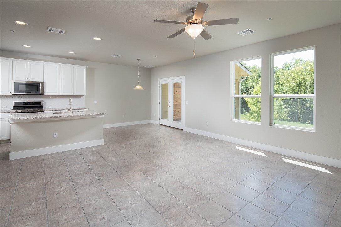 Property Photo: 213 Bridgeford Drive TX 78745