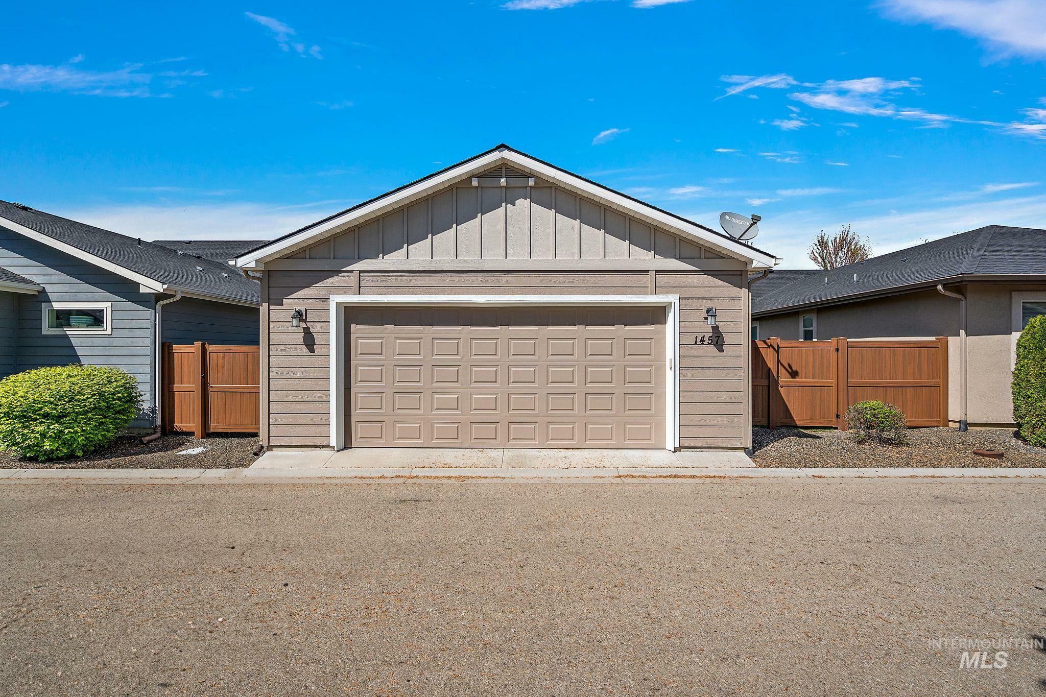 Property Photo: 1457 Summerheights ID 83646