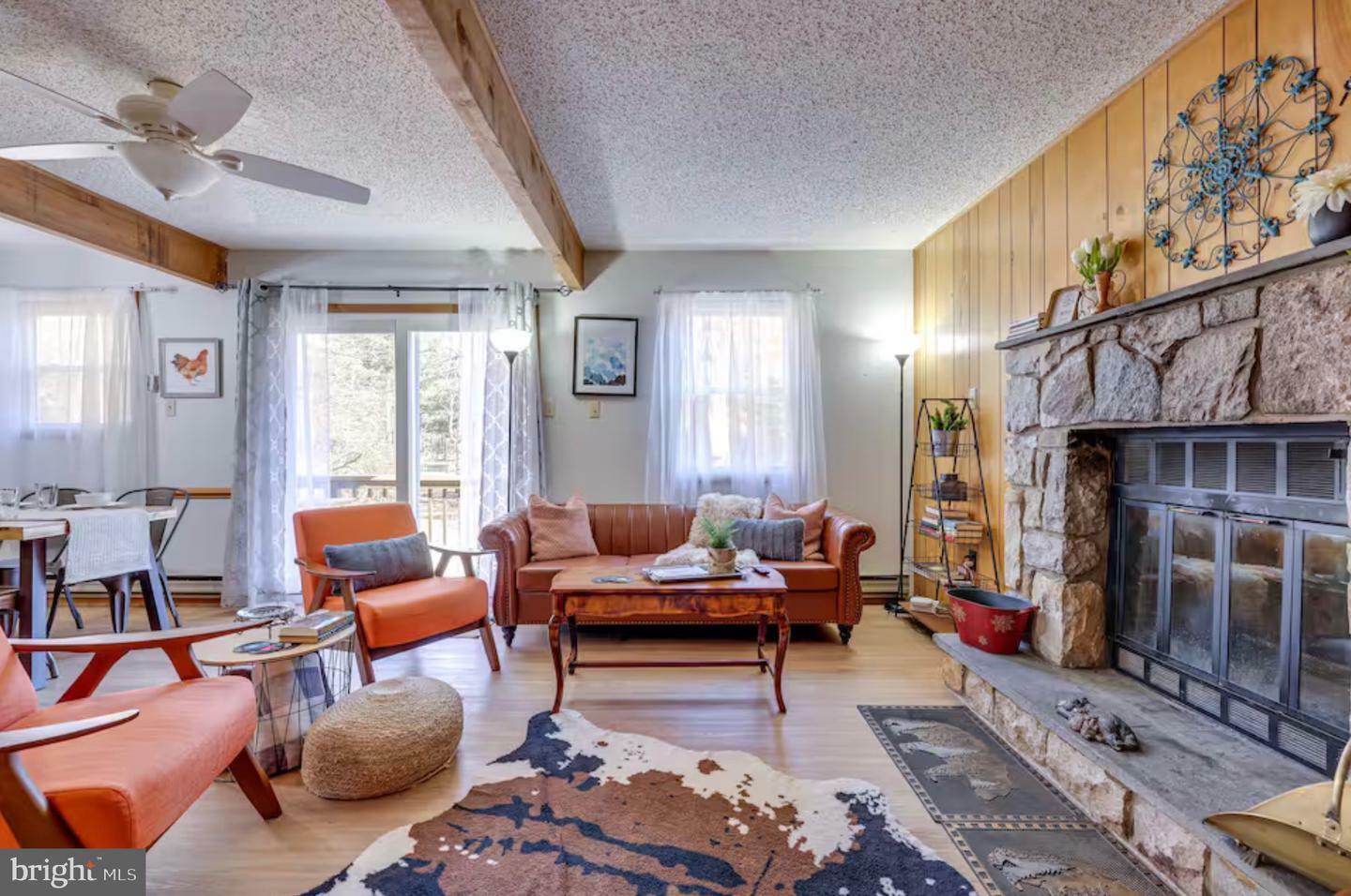 Property Photo:  35 Tennyson Circle  PA 18210 