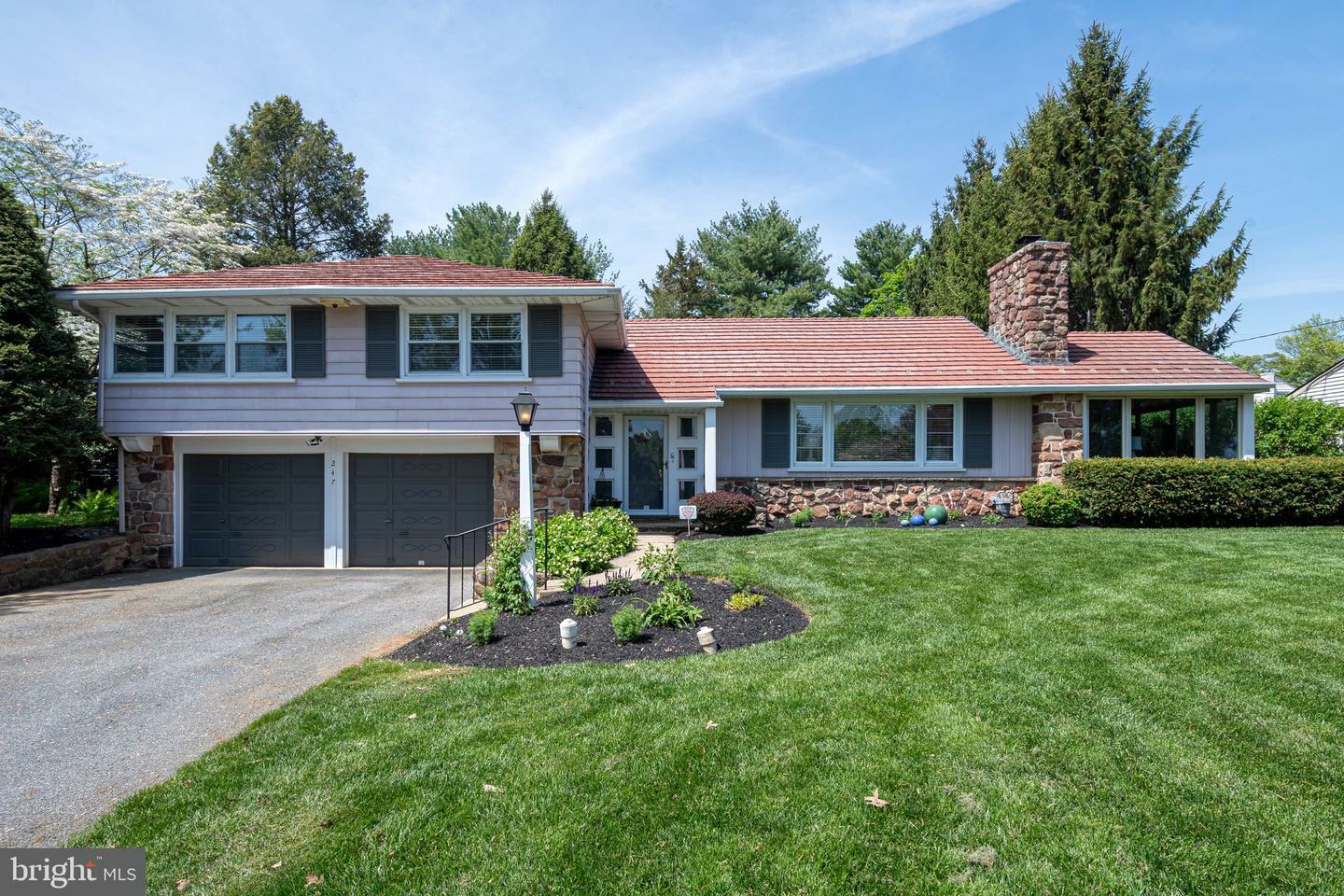 Property Photo: 247 Murry Hill Drive PA 17601