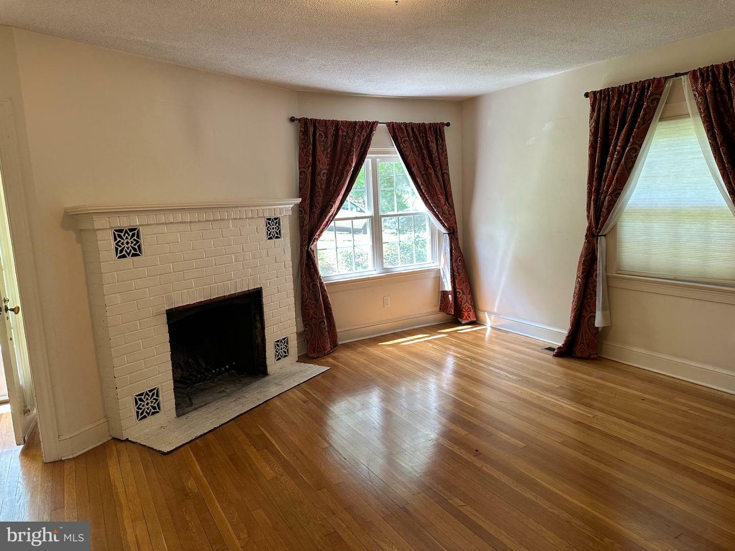Property Photo: 315 Villa Avenue VA 22630