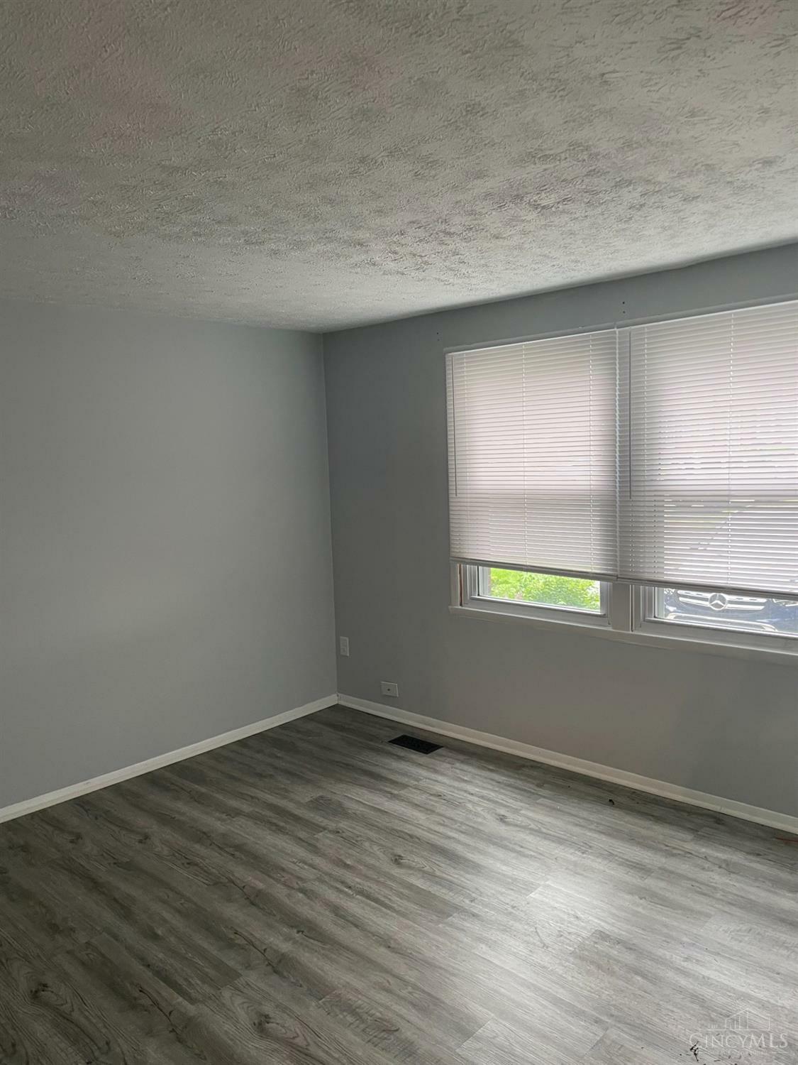 Property Photo: 4558 Treeview Court OH 45103