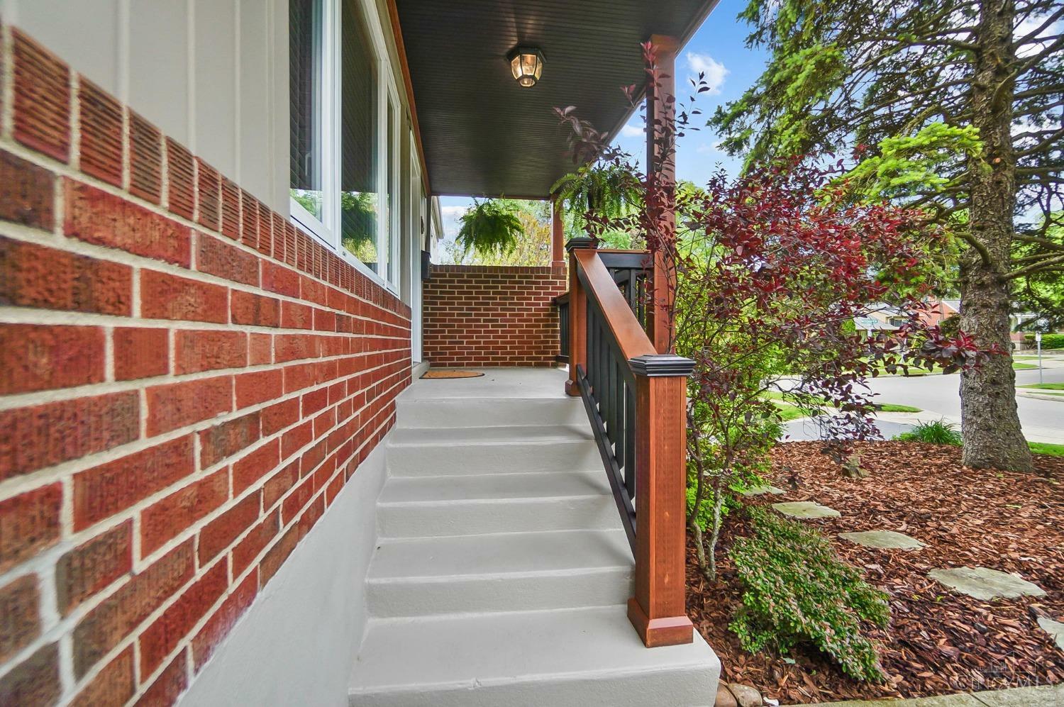 Property Photo: 3306 Greenway Avenue OH 45248