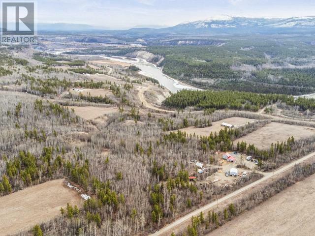 Photo de la propriété: 821 Takhini River Road YT Y1A 3N2