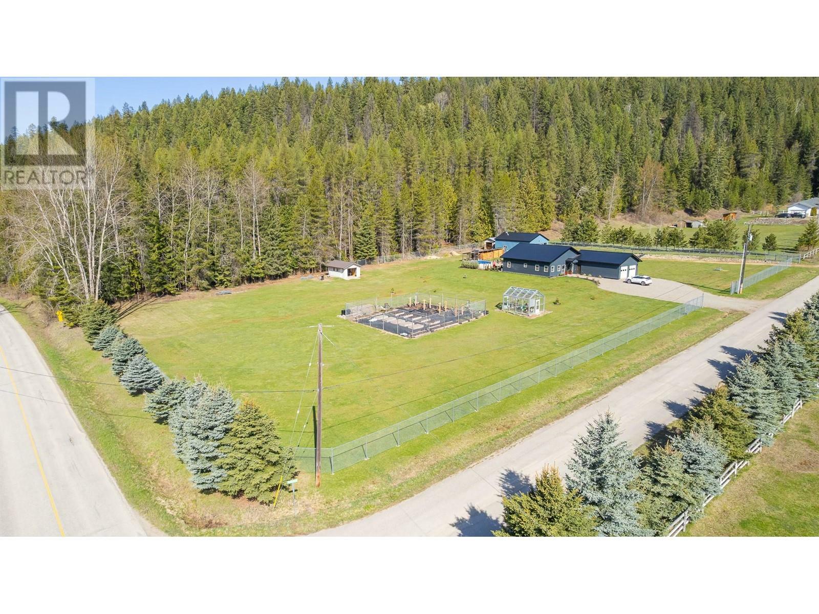 Photo de la propriété: 1087 Bear Brook Road BC V0B 1G8