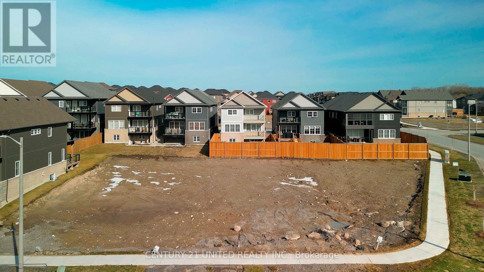 Property Photo: 85 York Drive ON K9K 0H6