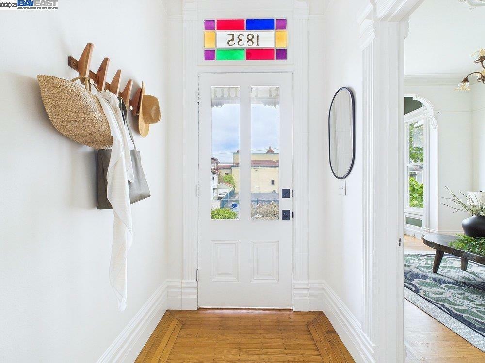 Property Photo: 1835 Myrtle St CA 94607