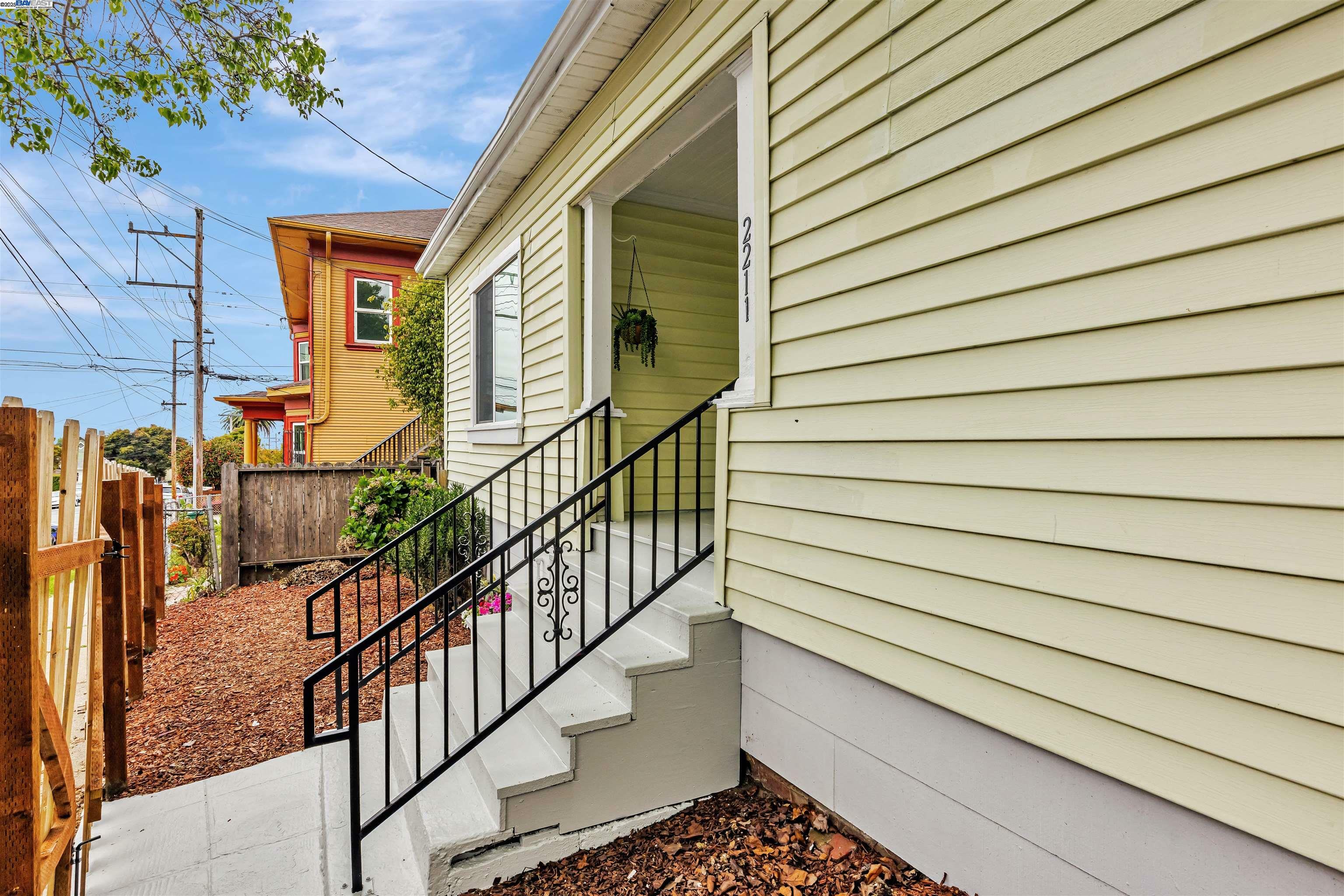Property Photo: 2211 24th Ave CA 94601