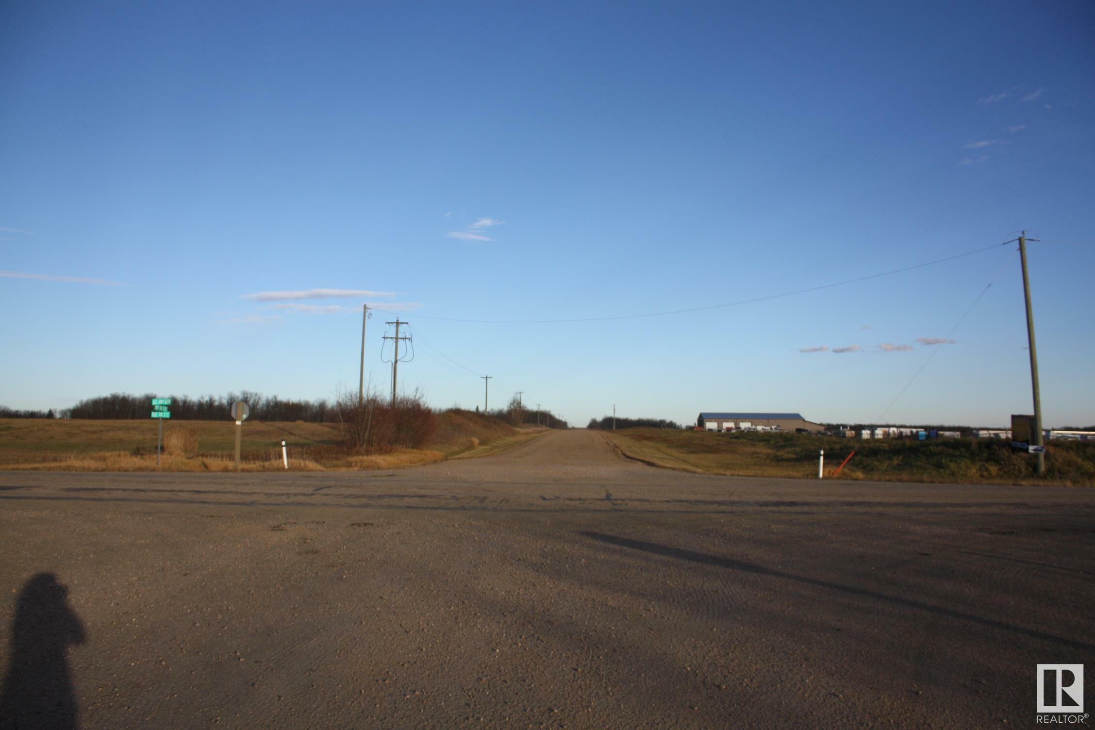 Property Photo:  Twp 582 Secondary Hiway #829  AB T0A 2V0 