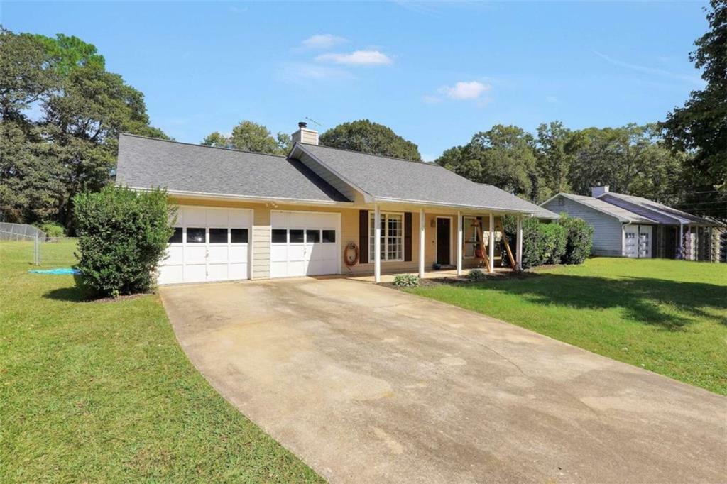 Property Photo: 107 Gwenellen Drive GA 30248