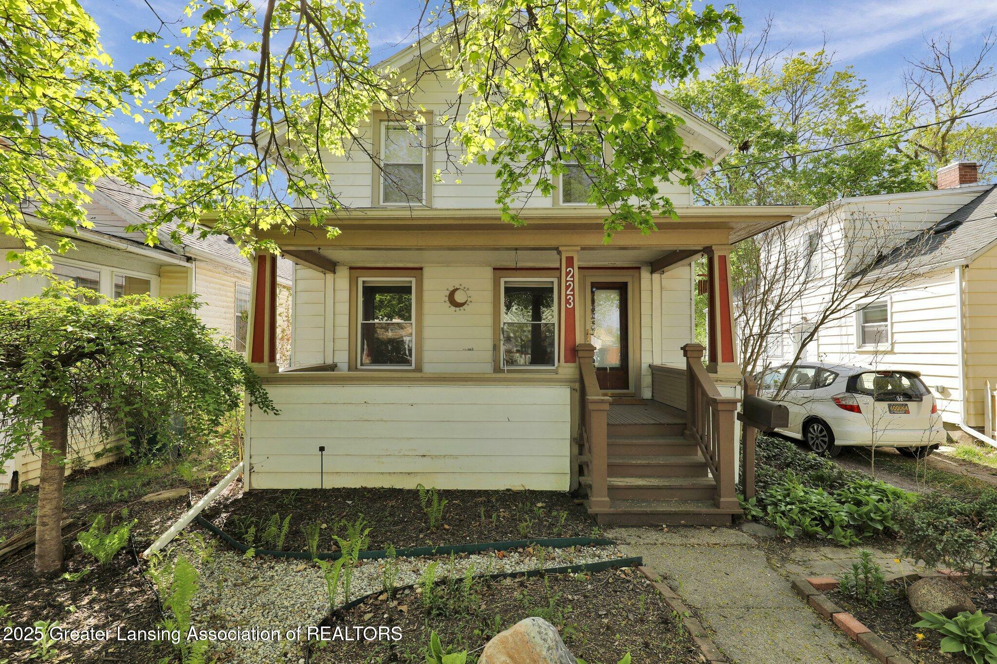 Property Photo: 223 N Fairview MI 48912