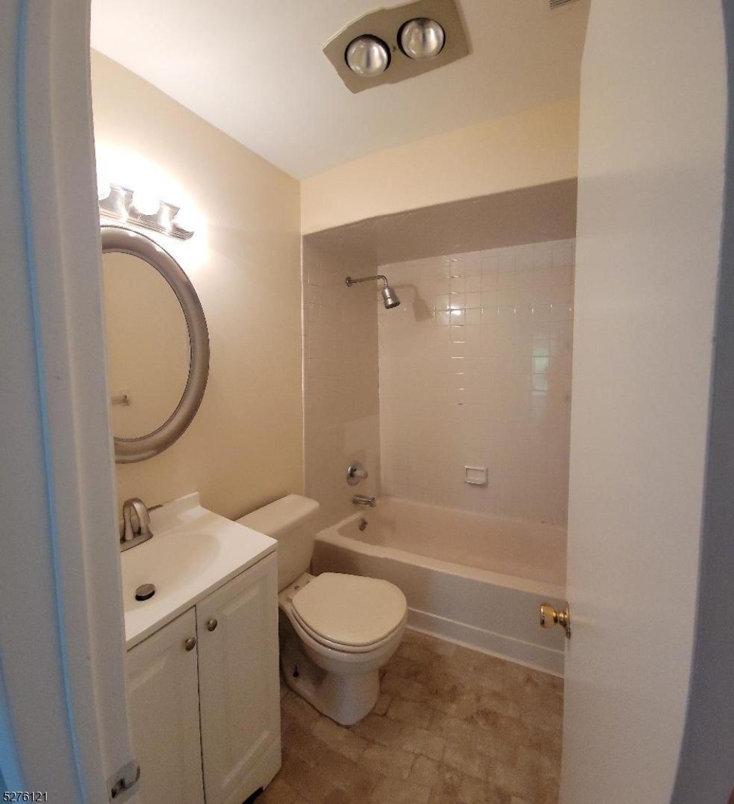 Property Photo:  22 Wimbledon Dr 7  NJ 07462 