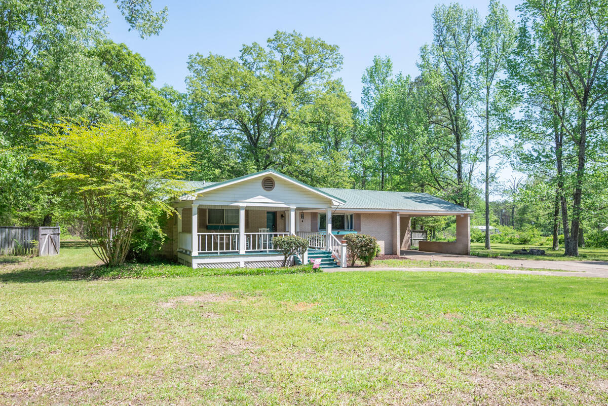 Property Photo: 424 Morningside Drive MS 39759