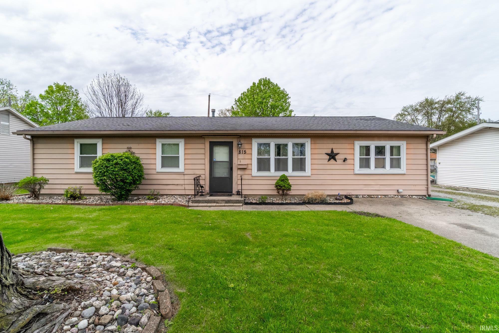 Property Photo: 815 E Washington Center Road IN 46825