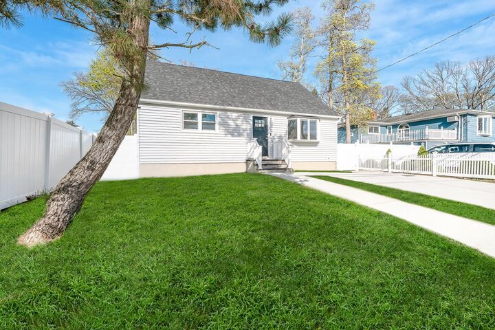 Property Photo:  216 S Delaware Avenue  NY 11757 