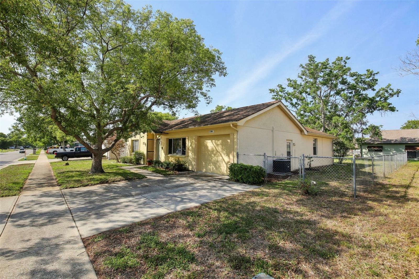 Property Photo: 12906 Sandburst Lane FL 34667
