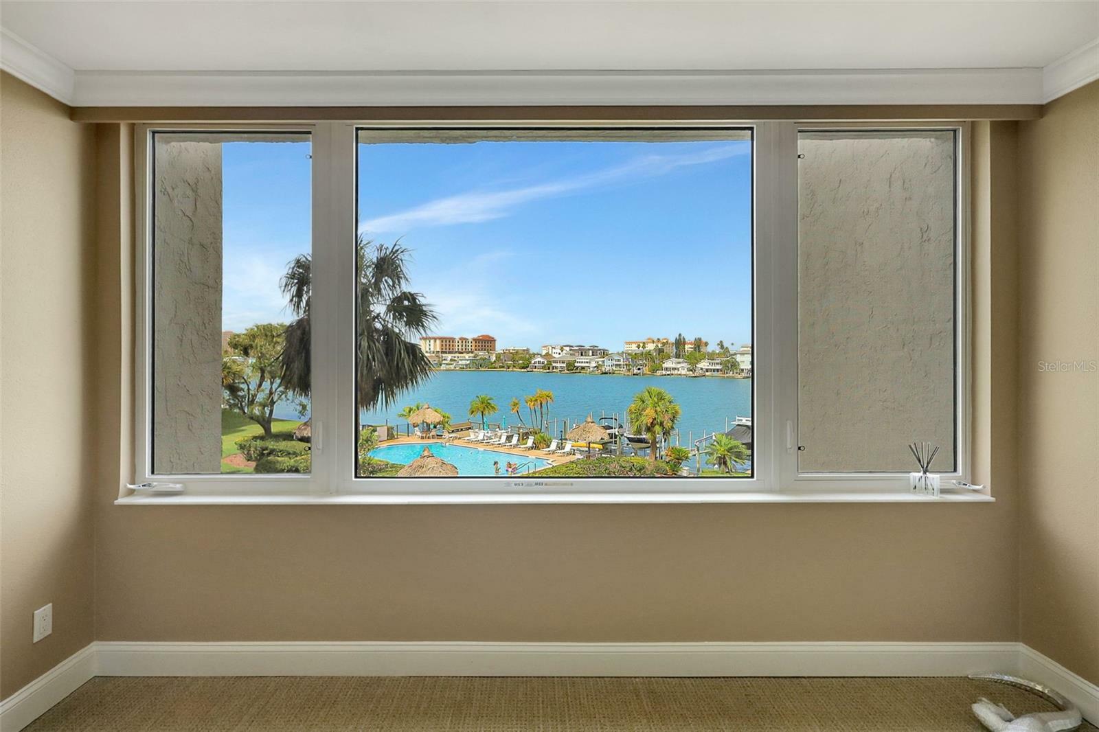 Property Photo: 736 Island Way 303 FL 33767