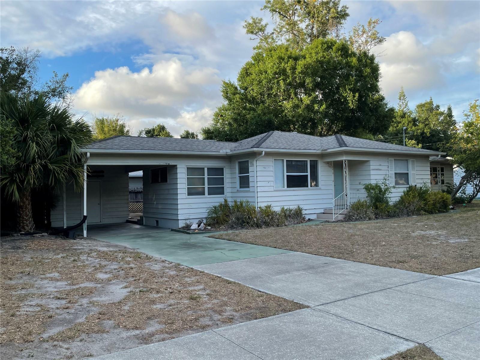 Property Photo: 2415 Pelican Drive FL 34237