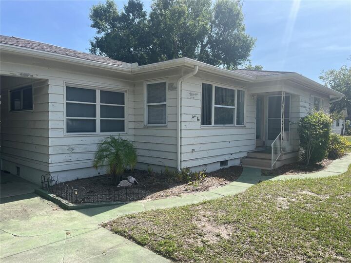 2415 Pelican Drive  Sarasota FL 34237 photo
