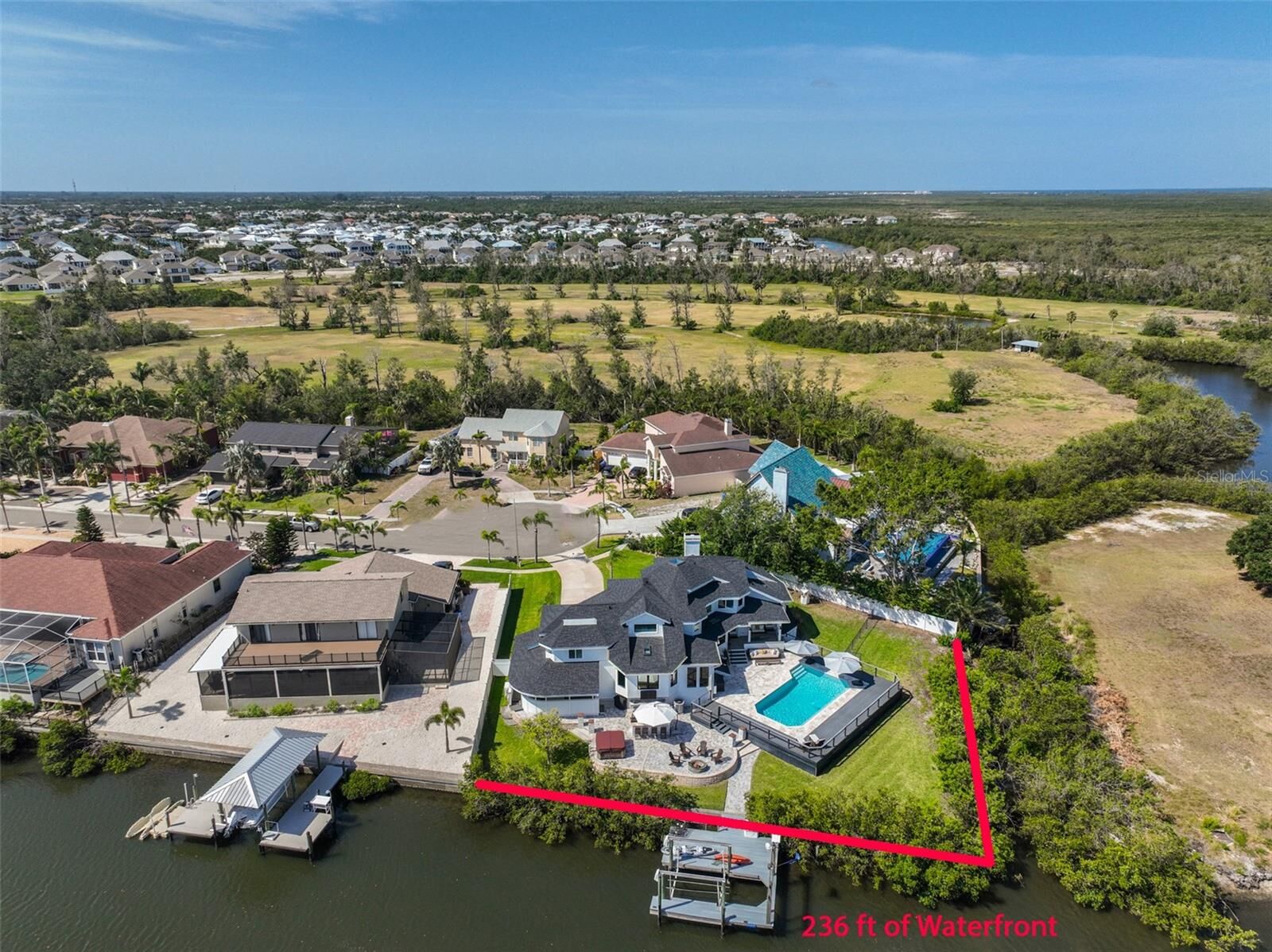 Property Photo:  945 Bunker View Drive  FL 33572 