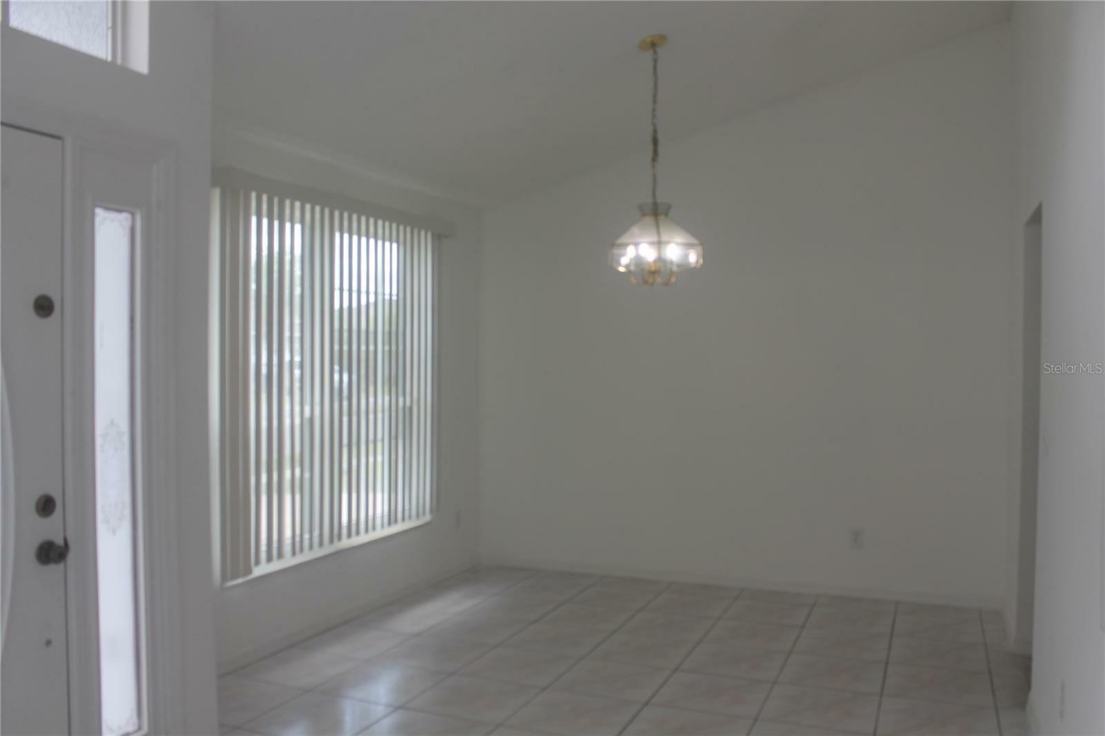 Property Photo: 462 Kassik Circle FL 32824
