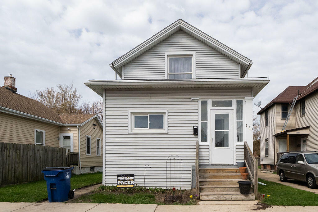 Property Photo: 1130 Grand Ave WI 53403